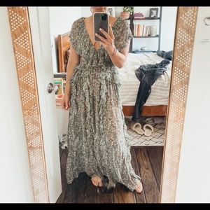 NWT, never been worn  size small
Doën AMBERSINE DRESS - retails for $600.